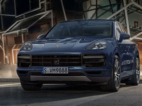 The Porsche Cayenne Takes On South Africa | Ray Catena Porsche