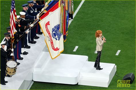 Reba McEntire Sings National Anthem at Super Bowl 2024: Video Revealed ...