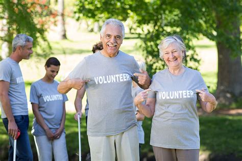 Top Volunteering Ideas For Seniors - Conservatory Senior Living