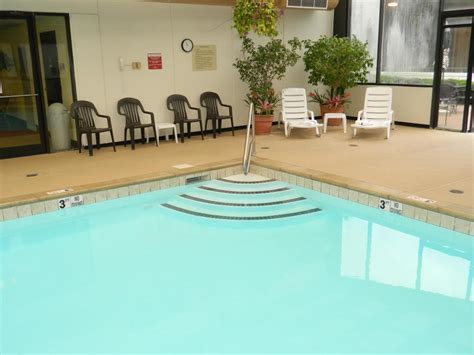 Capital Plaza Hotel, Frankfort (KY) | Best Price Guarantee - Mobile Bookings & Live Chat