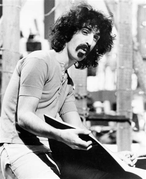 Frank Zappa with his famously dense mustache and soul patch | Who2