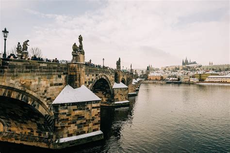 Charles Bridge in Winter · Free Stock Photo