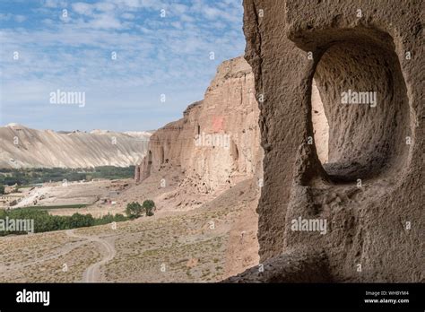 Bamiyan valley hi-res stock photography and images - Alamy