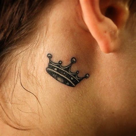 Tattoo Crown/Corona | Mini tattoos, Tattoos, Crown tattoo