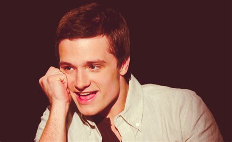 Josh Hutcherson Funny Face :: Funny :: MyNiceProfile.com