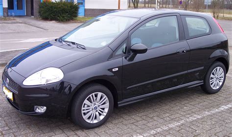 Cars Pictures & Information: Fiat Punto