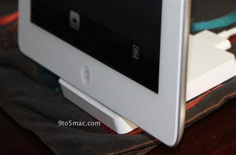 iPad 2 works with the original iPad dock, iPad keyboard dock still ...