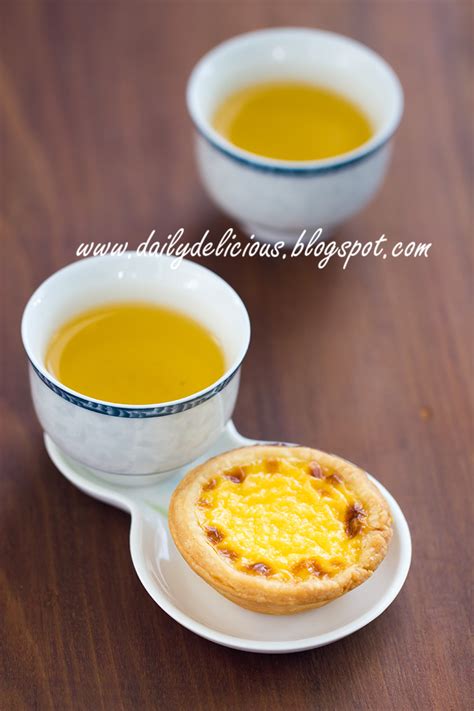 dailydelicious: Egg tarts with easy puff pastry
