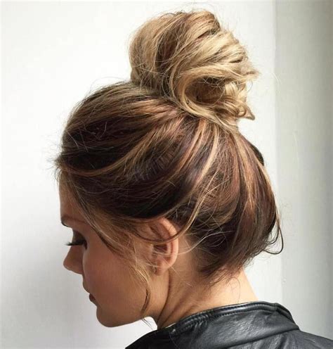 Messy Top Knot Updo #toplonghairstyles | Easy updos for long hair, Long hair updo, Easy updo ...