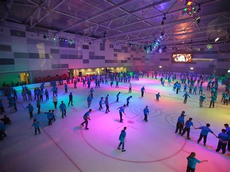 Ice Skating Melbourne: Glide into Fun at Melbourne's Coolest Ice Rinks!