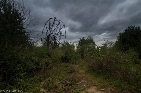 These 9 Abandoned Theme Parks Are Hauntingly Beautiful | Abandoned ...