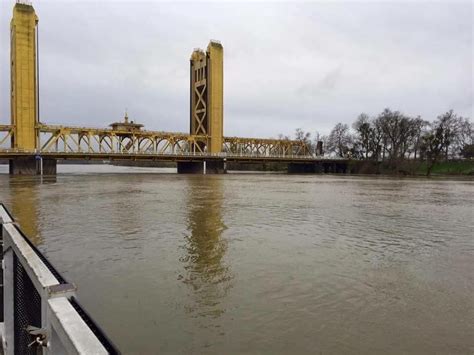 The "Gold Bridge" connects West Sacramento & downtown Sacramento, January 2017 - never seen the ...