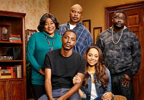 Modern Day Black Families We’re Watching on TV – Izzy & Liv