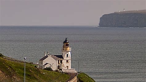 Scrabster lighthouse . . . . 155_5505 | - Dunnet Head and li… | Flickr