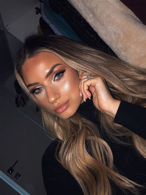 bronze eye makeup | Bronze eye makeup, Instagram makeup looks, Glowy makeup