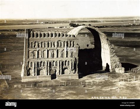 Ctesiphon Arch - Largest unsupported arch in the world Stock Photo - Alamy