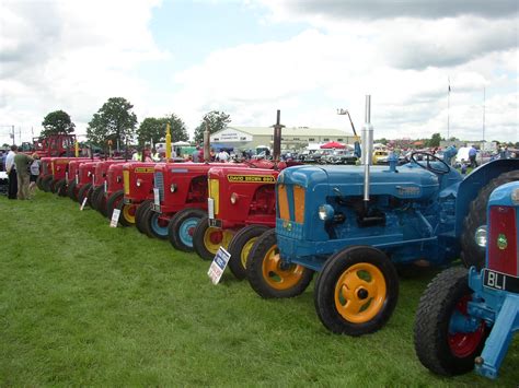 Home - Vintage Tractor Spares