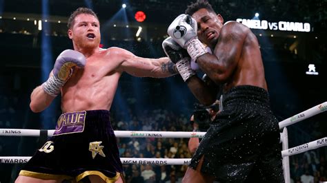 Canelo Alvarez drops Jermell Charlo, cruises toward dominant victory ...