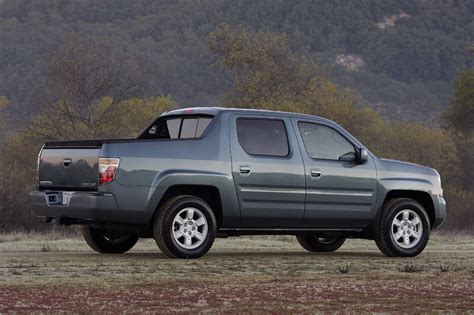 2006-14 Honda Ridgeline | Consumer Guide Auto