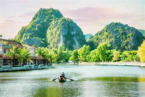 Stunning Tam Coc Boat Tour In Vietnam - Backpackingman