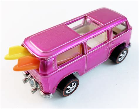 Volkswagen Rear-Loading Beach Bomb – Candy Striper Hot Pink Text Base ...