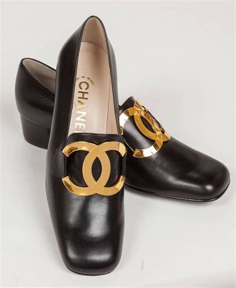 1996 NIB Chanel Black Leather Loafers Shoes w/Gold Metal CC Logo and ...