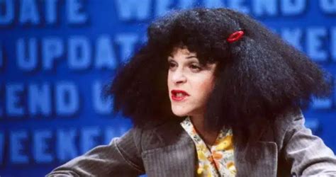 45 Years Ago, Gilda Radner Made Her ‘Roseanne Roseannadanna’ SNL Debut - Dambul.net