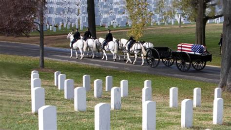 Arlington Cemetery: History and Veterans Burial Eligibility - Owlcation