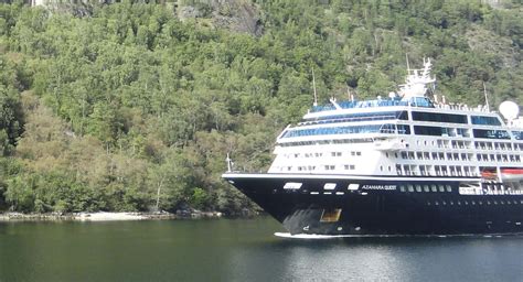 Azamara Quest - description, photos, position, cruise deals