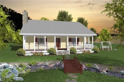 Small Ranch House Plan - Two Bedroom, Front Porch #109-1010