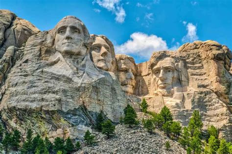 28 Most Famous American Landmarks Of All-Time