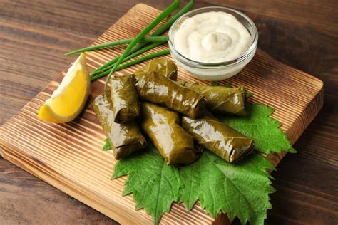 Dolmas (Stuffed Grape Leaves) - DonerG