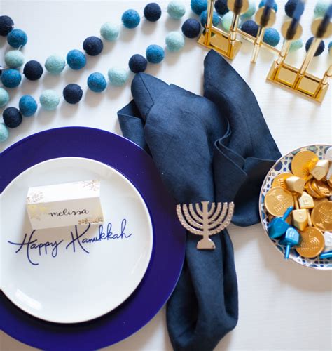 Modern Hanukkah Decorations for the Modern (And Classy!) Jew