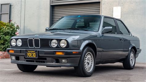 1990 BMW 325i Coupe VIN: WBAAA231XLEC51441 - CLASSIC.COM