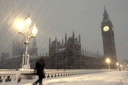 Snowstorm, London – Wayne Stanton