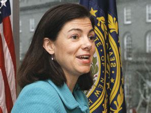 Sen. Kelly Ayotte talks Obama, Russia • The Louisville Cardinal