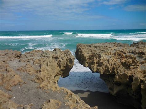 Blowing Rocks Preserve in Hobe Sound