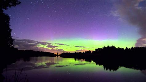 Aurora borealis timelapse - YouTube