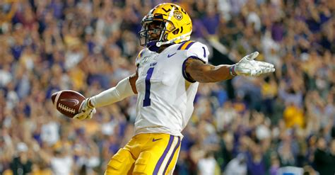 Ja’Marr Chase: LSU Star WR Opts Out of 2020 College Season | Fanbuzz