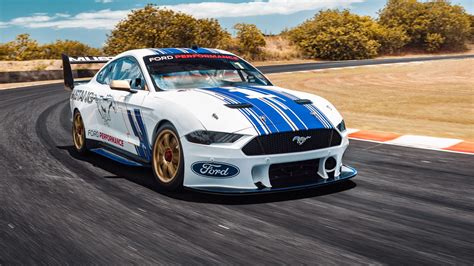 2019 Ford Mustang Australia Supercars racer roars in