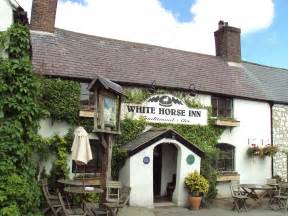 File:White Horse Inn, Cilcain - DSC06081.JPG - Wikimedia Commons