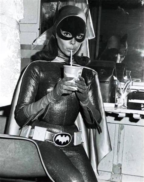 Happy Hour (26 Photos) | Batgirl pictures, Batgirl, Batman tv show