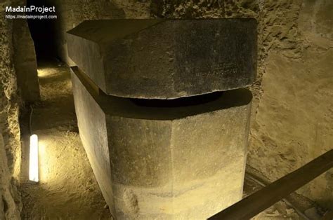 Serapeum of Saqqara - Madain Project (en)