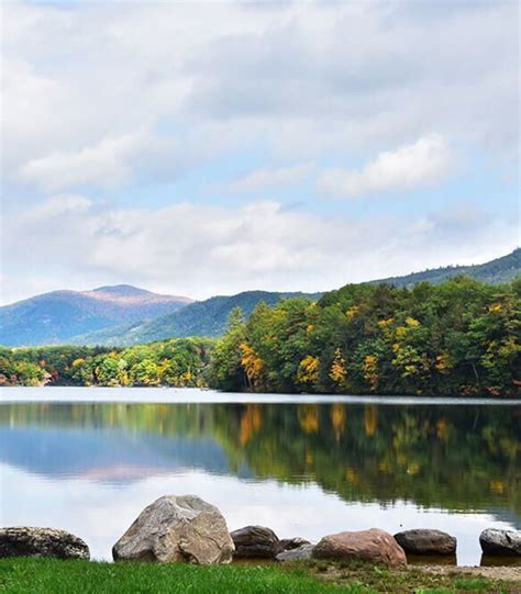 Vermont Fall Foliage: Lake Champlain Valley | Roar Adventures