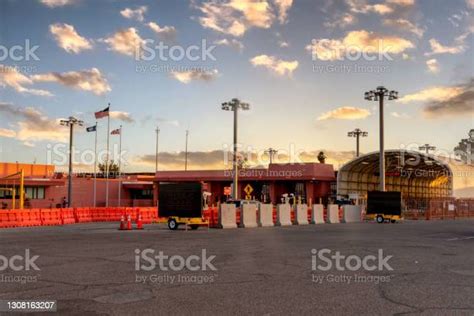 Usa And Mexico Border Crossing At Lukeville Arizona And Sonoyta Sonora Mexico At Dusk Under A ...