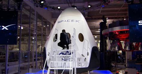 Elon Musk's mission to send humans to Mars - CBS News