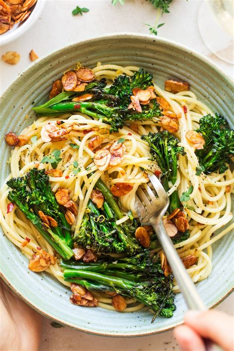 Vegan broccoli pasta with almond bacon - Lazy Cat Kitchen