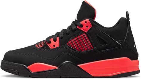 Nike Jordan 4 Retro www.sschittorgarh.com