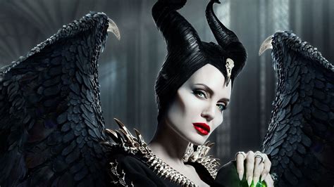 Exclusive: Angelina Jolie Returning For Maleficent 3, Now In ...