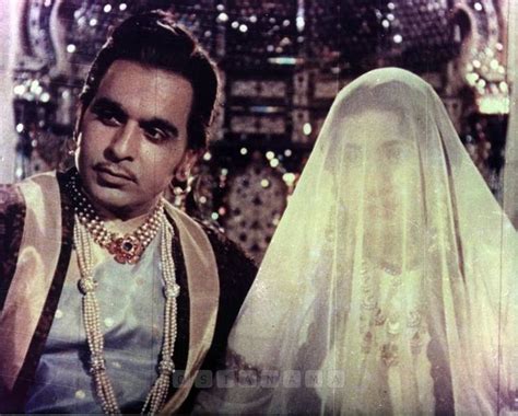 Madhubala & Dilip Kumar - Mughal-E-Azam (1960) | Bollywood pictures ...